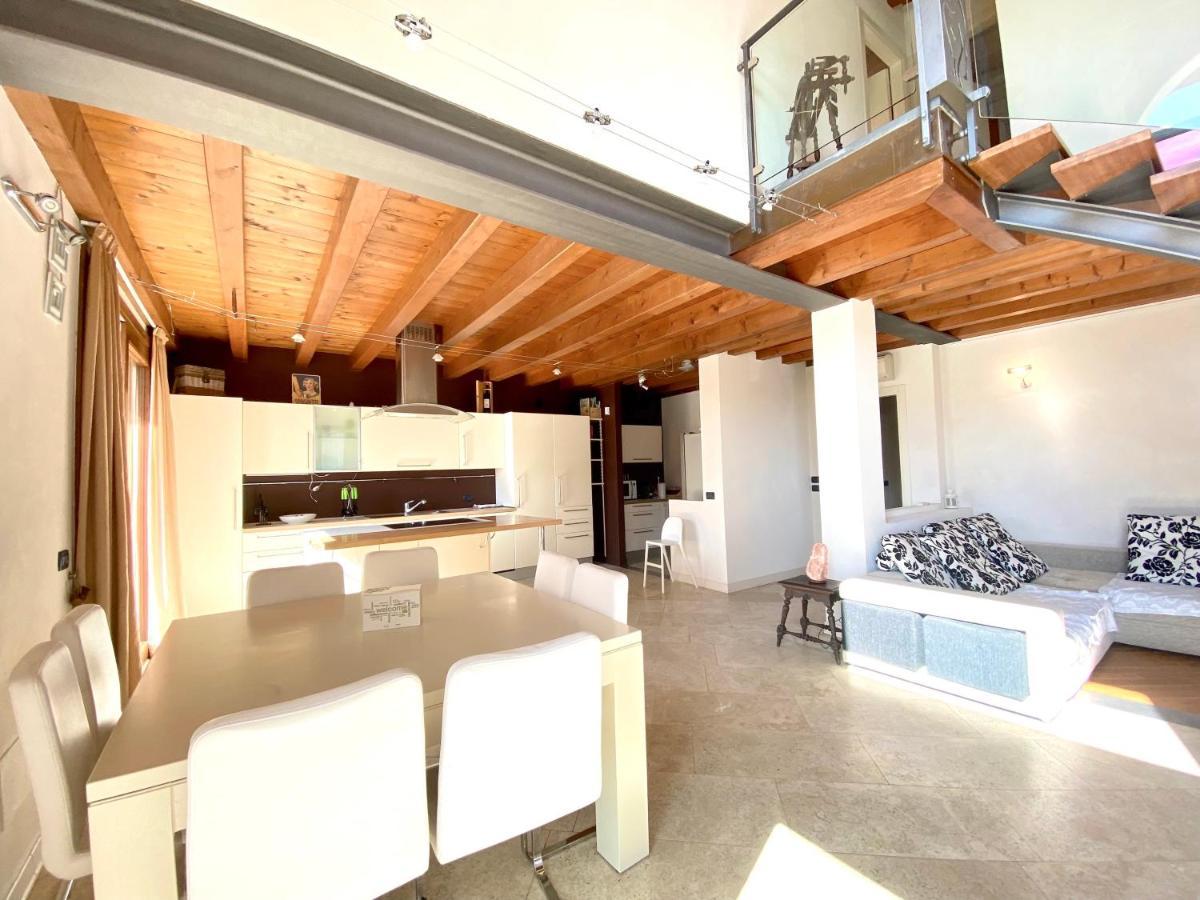 Residence Corte Ferrari -Ciao Vacanze- Moniga del Garda Εξωτερικό φωτογραφία