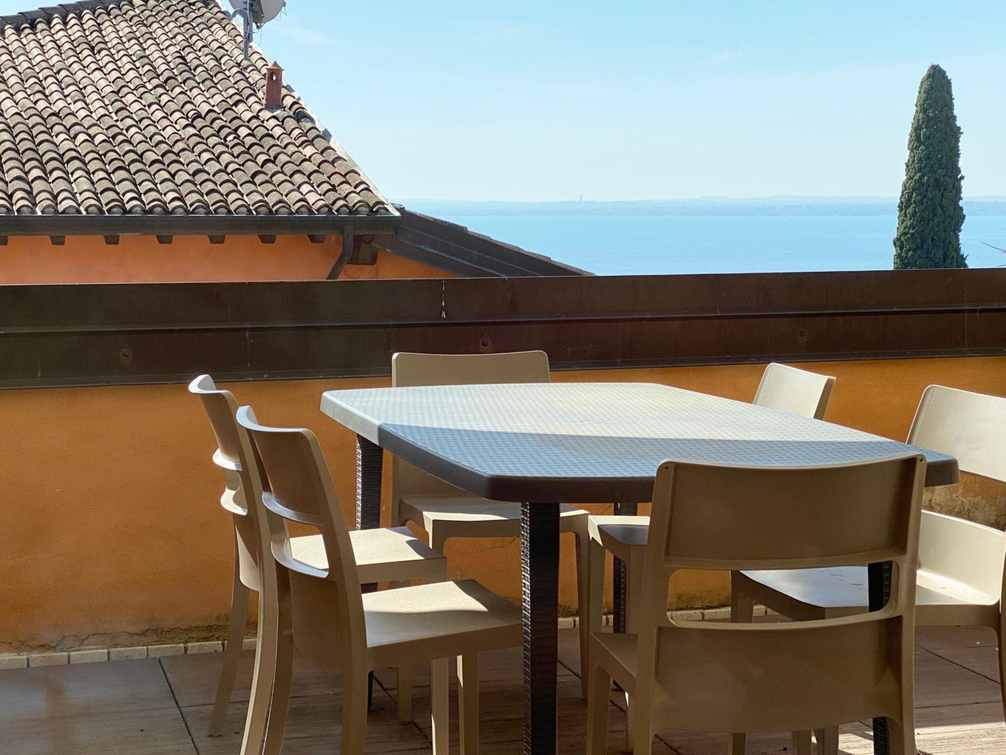 Residence Corte Ferrari -Ciao Vacanze- Moniga del Garda Εξωτερικό φωτογραφία