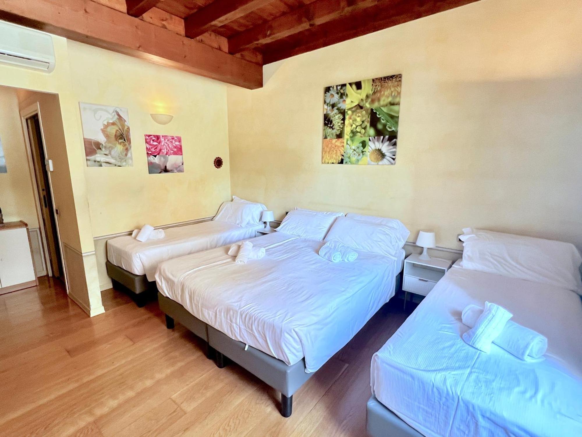 Residence Corte Ferrari -Ciao Vacanze- Moniga del Garda Εξωτερικό φωτογραφία