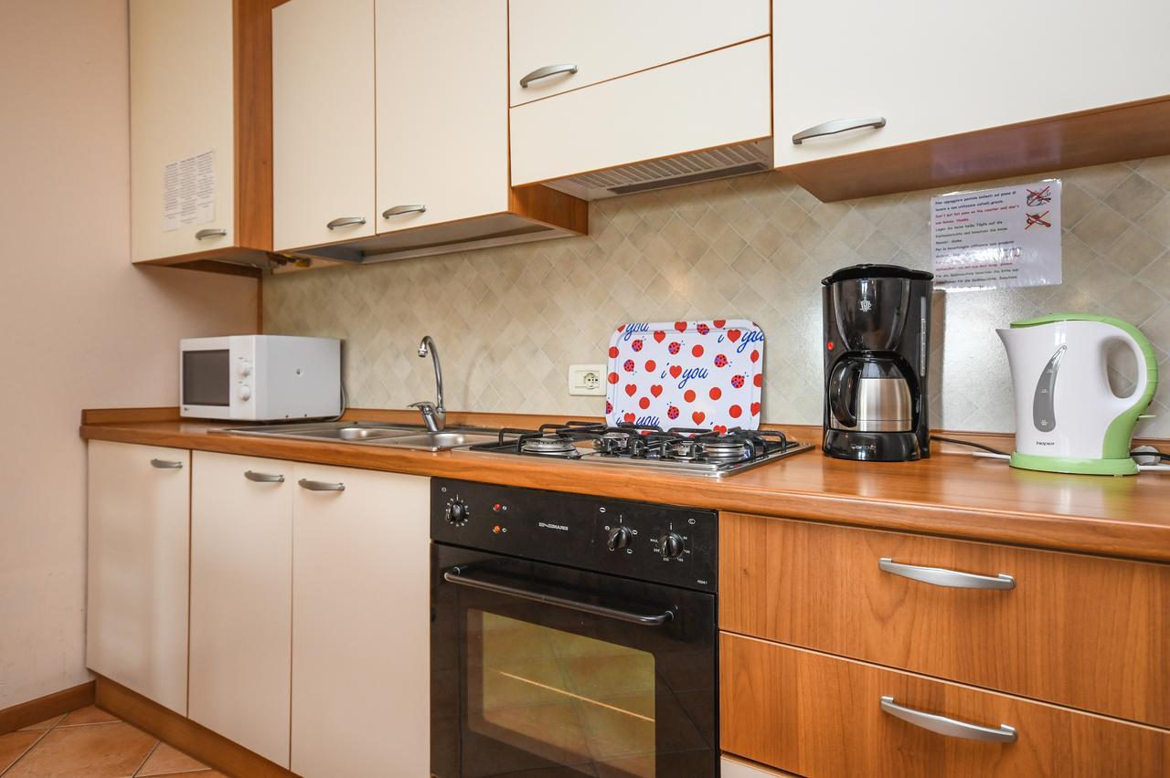 Residence Corte Ferrari -Ciao Vacanze- Moniga del Garda Εξωτερικό φωτογραφία