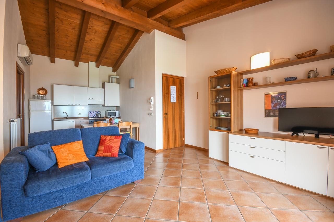 Residence Corte Ferrari -Ciao Vacanze- Moniga del Garda Εξωτερικό φωτογραφία