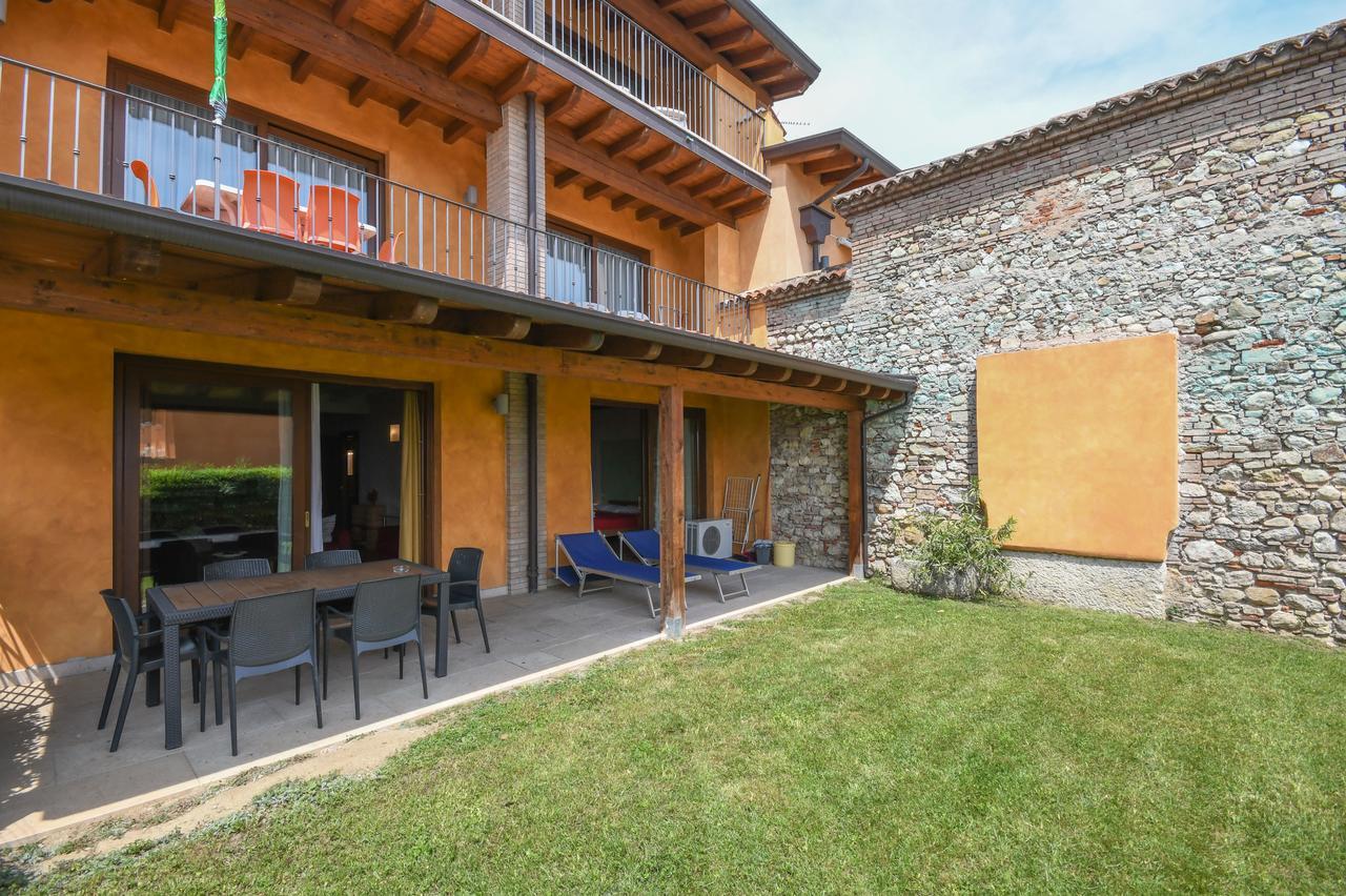 Residence Corte Ferrari -Ciao Vacanze- Moniga del Garda Εξωτερικό φωτογραφία