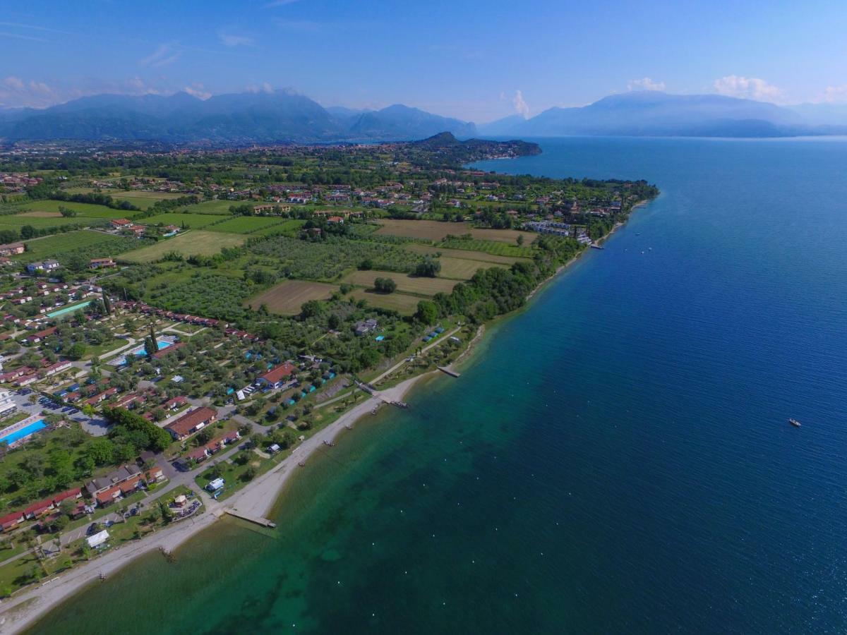 Residence Corte Ferrari -Ciao Vacanze- Moniga del Garda Εξωτερικό φωτογραφία